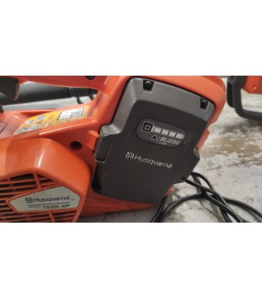 TAGLIASIEPI A BATTERIA CON ASTA  HUSQVARNA 536LIHE3 CON MOTOSEGA T535IXP,CARICA E BATTERIA